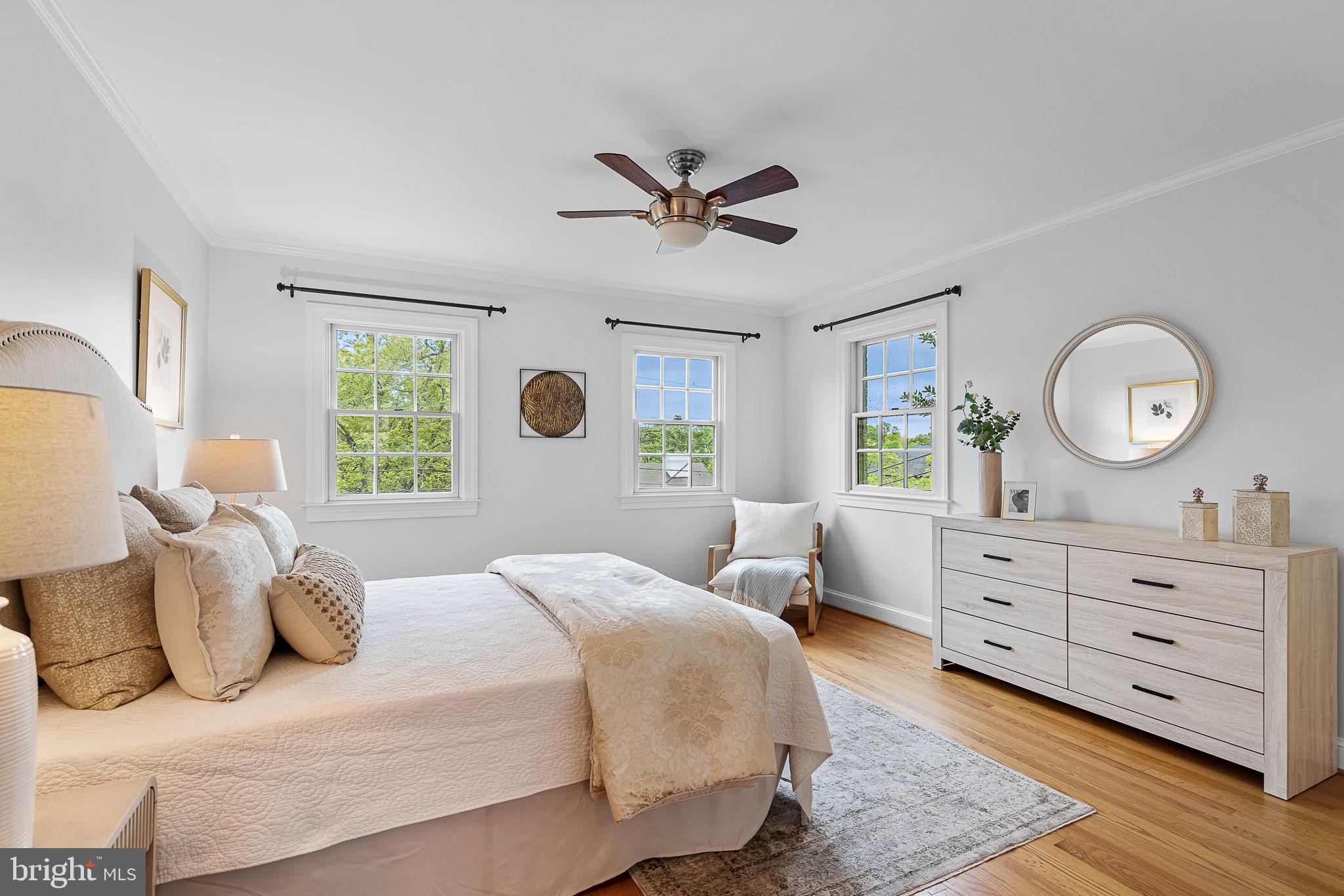 404 CROWN VIEW DRIVE