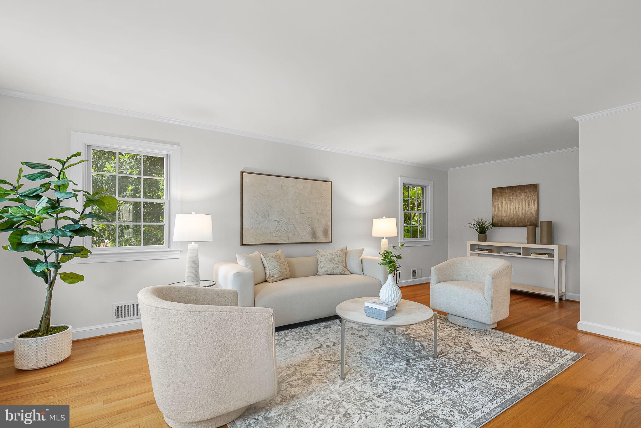 404 CROWN VIEW DRIVE