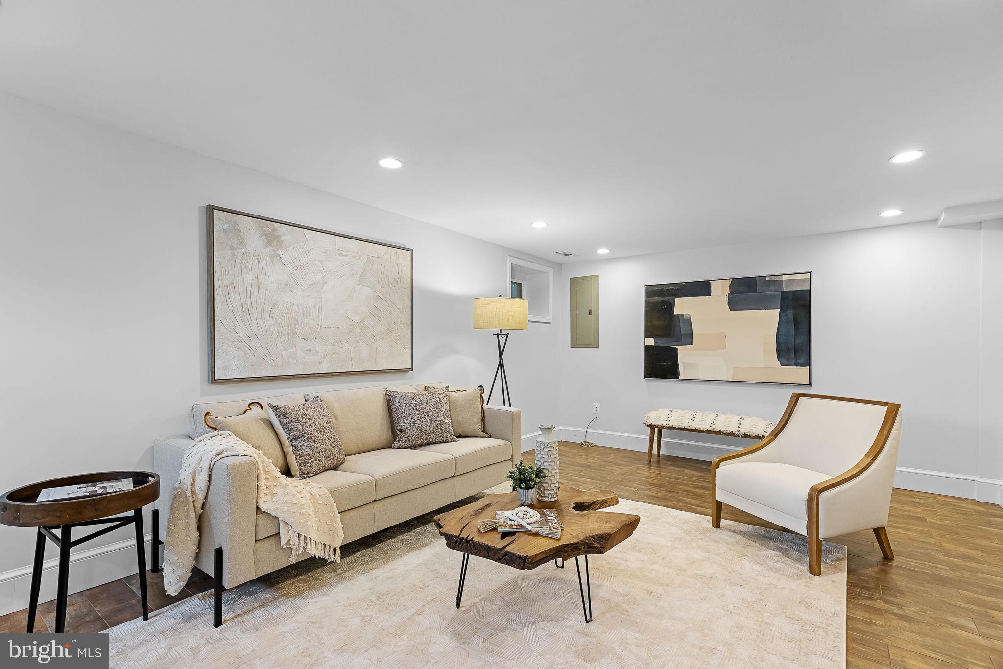 404 CROWN VIEW DRIVE