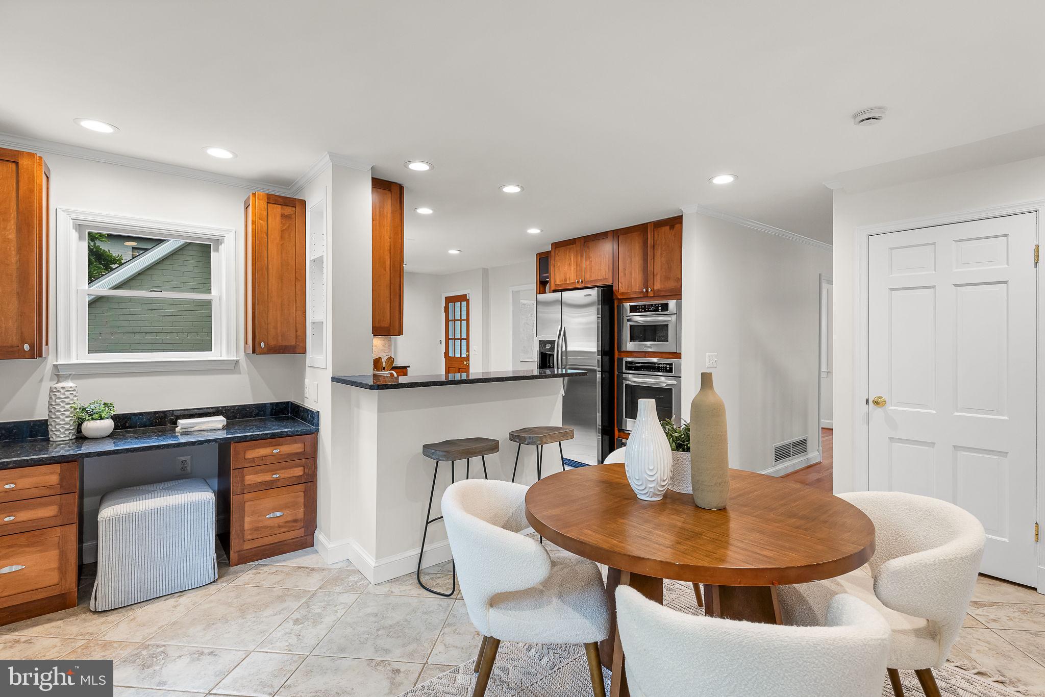 404 CROWN VIEW DRIVE