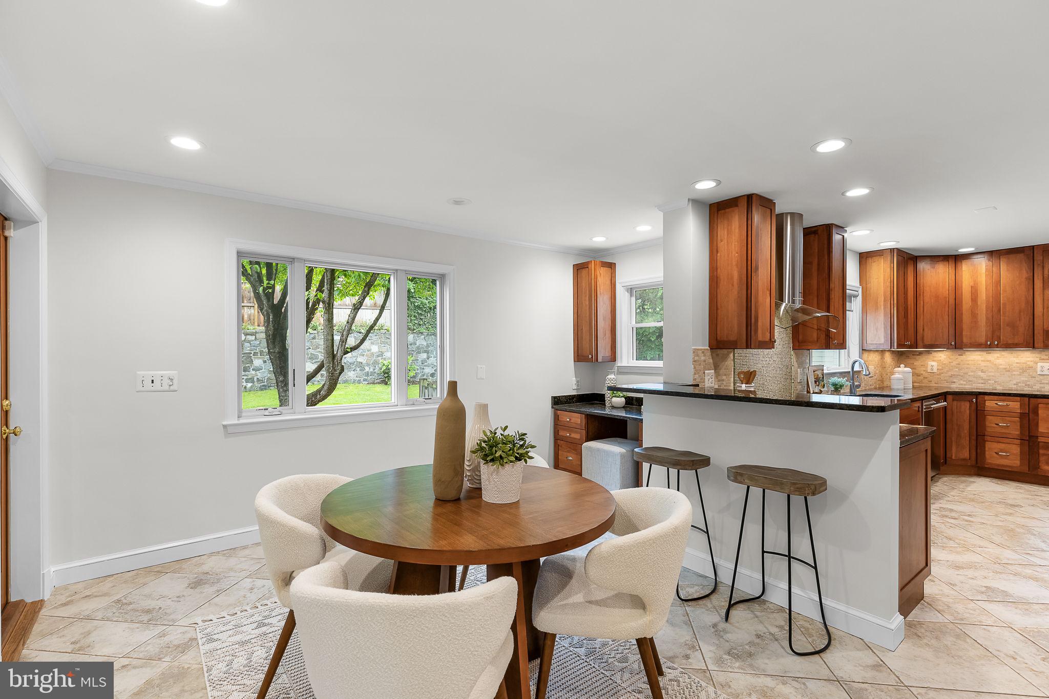 404 CROWN VIEW DRIVE