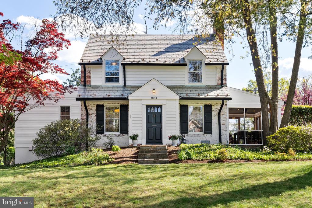 1004 JANNEYS LANE