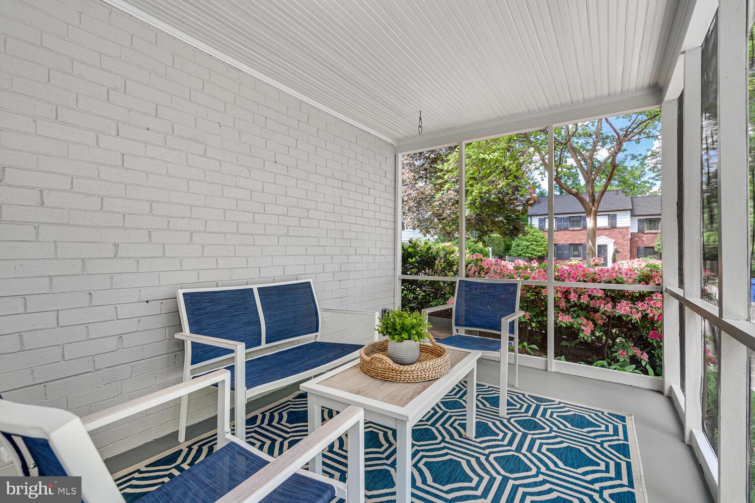 704 GRAND VIEW DRIVE