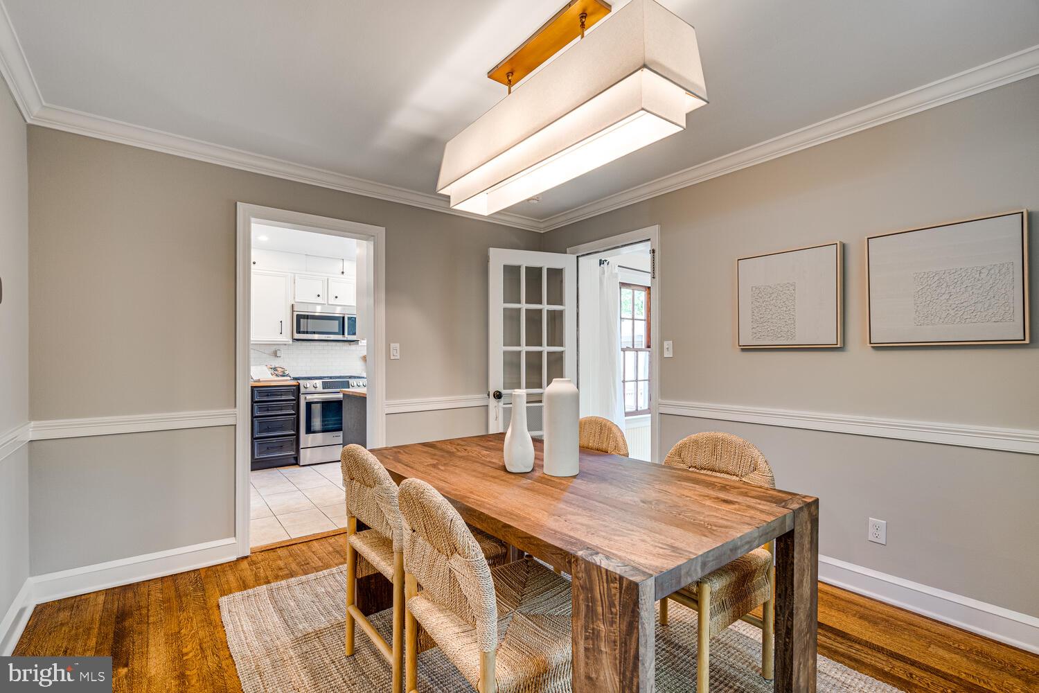 704 GRAND VIEW DRIVE