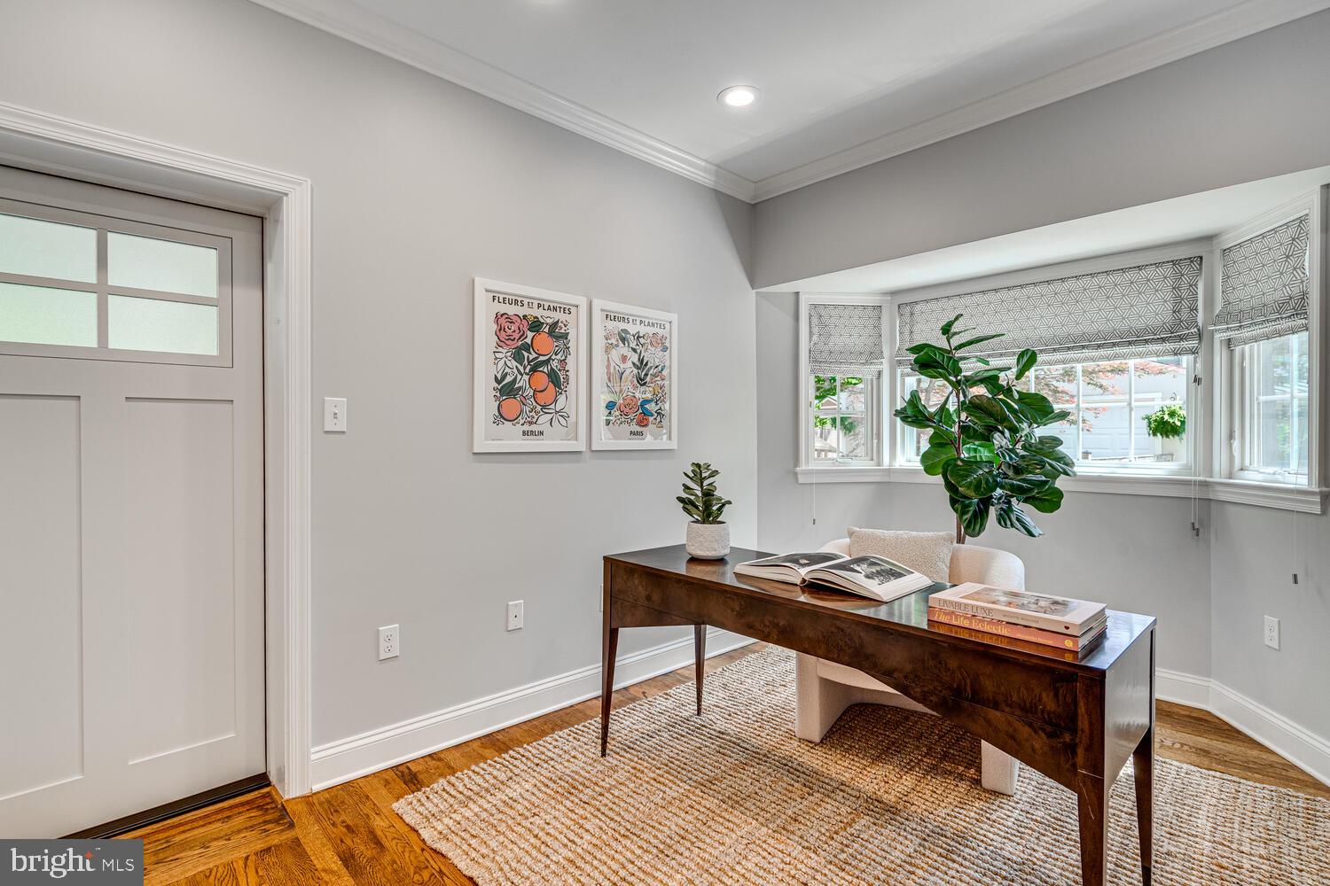 704 GRAND VIEW DRIVE