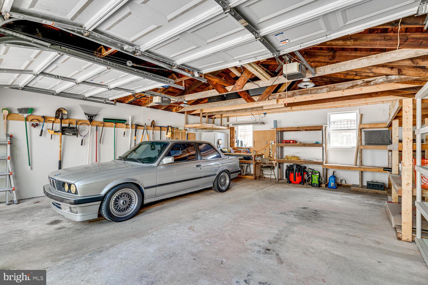 704 GRAND VIEW DRIVE