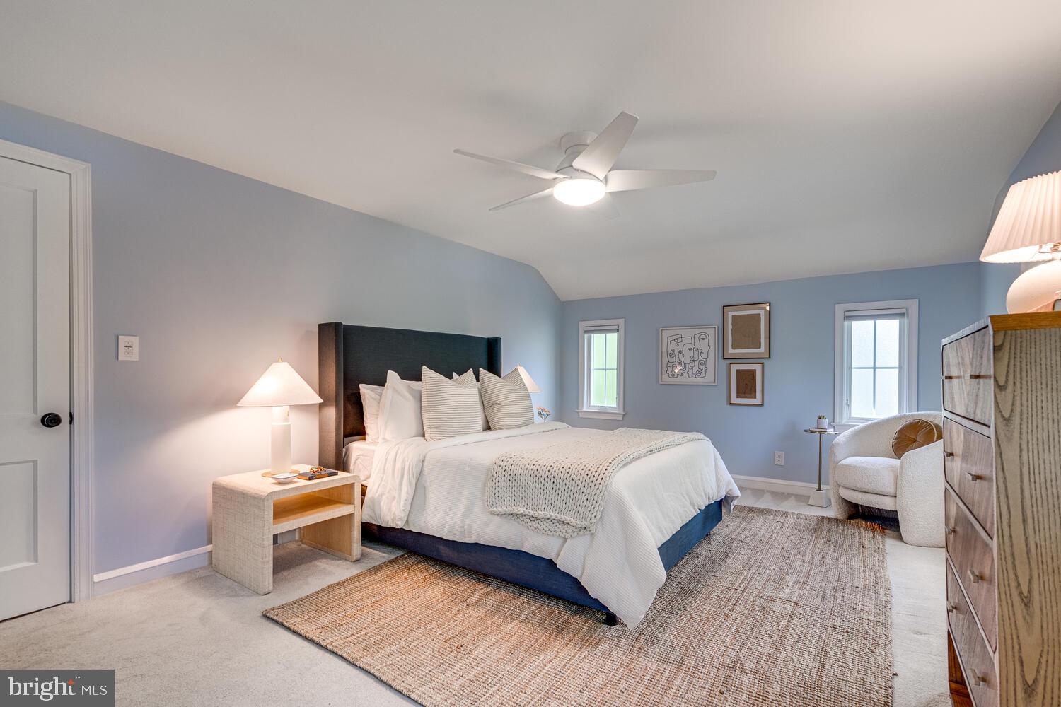 704 GRAND VIEW DRIVE