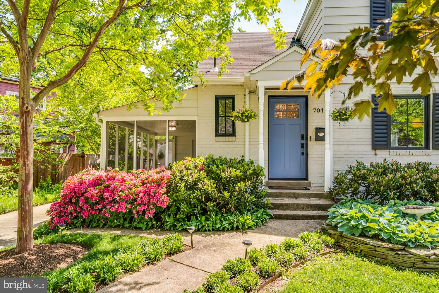 704 GRAND VIEW DRIVE