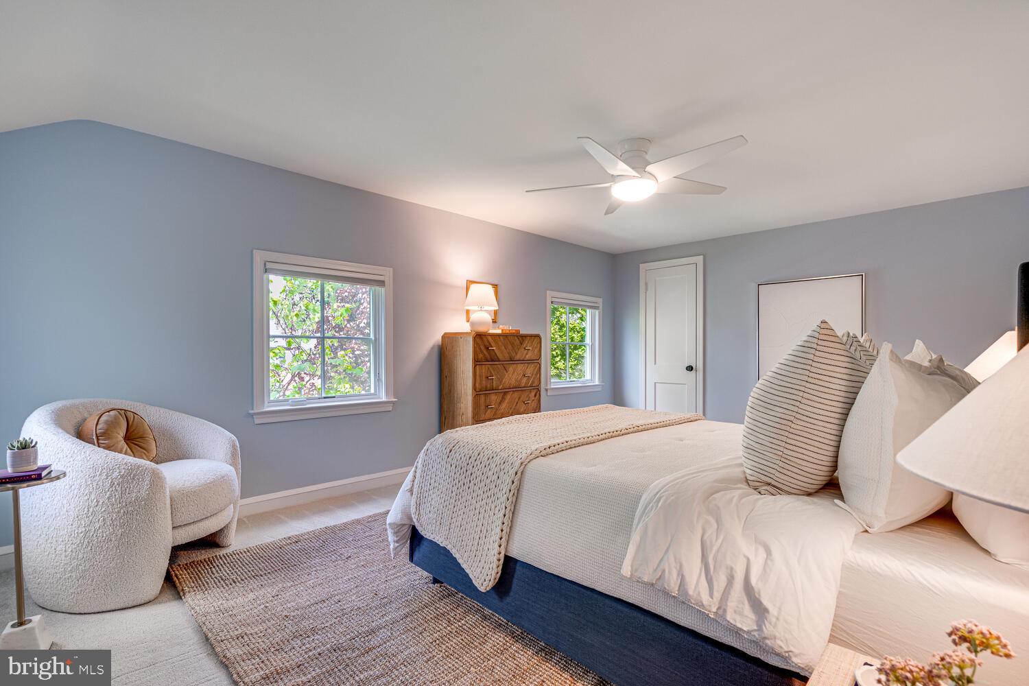 704 GRAND VIEW DRIVE