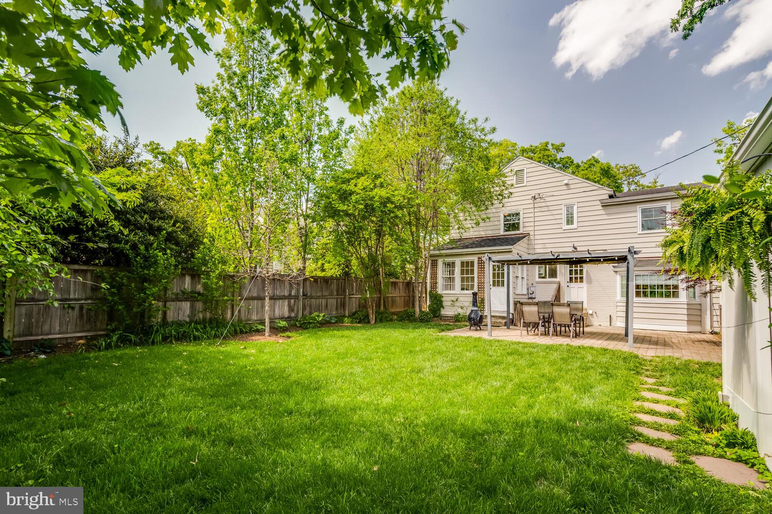 704 GRAND VIEW DRIVE