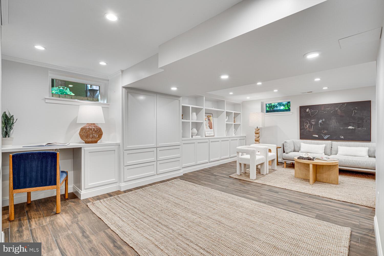 704 GRAND VIEW DRIVE