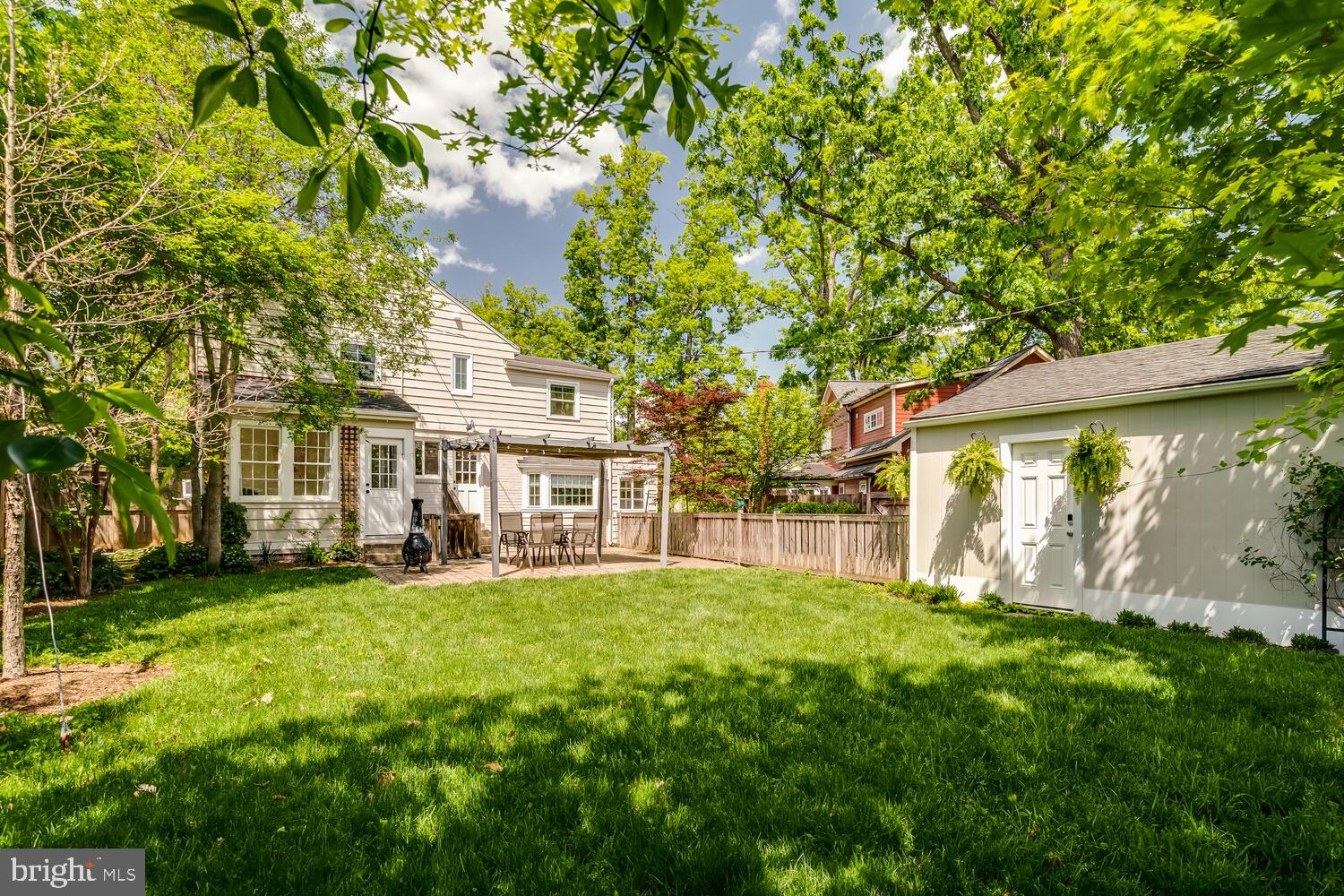 704 GRAND VIEW DRIVE