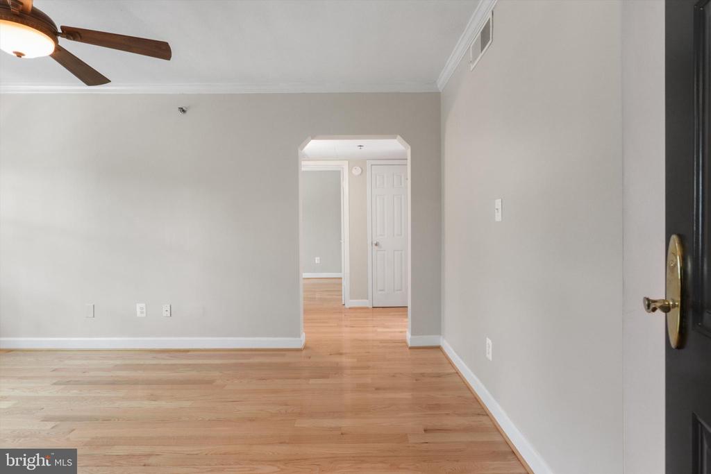 604 BASHFORD LANE 2131