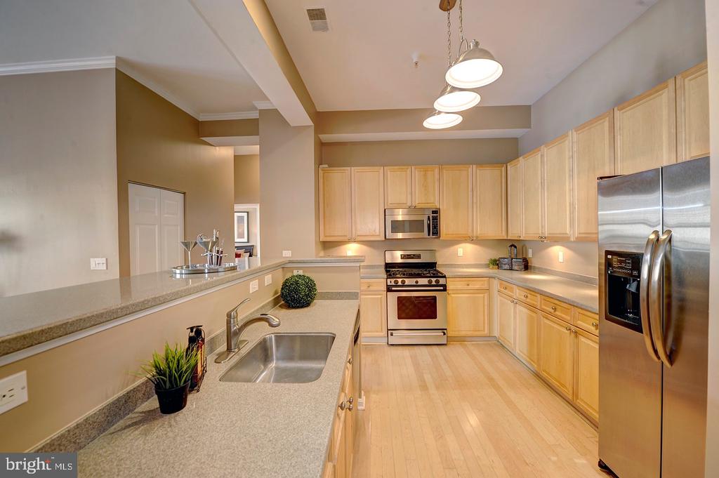 4951 BRENMAN PARK DRIVE 101