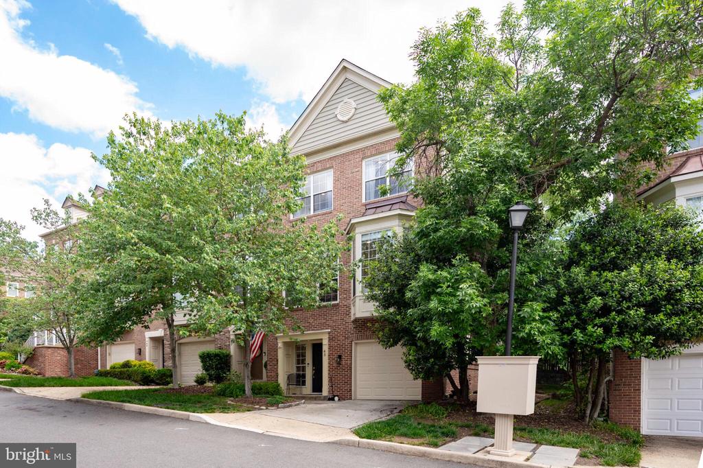 45 ARELL COURT