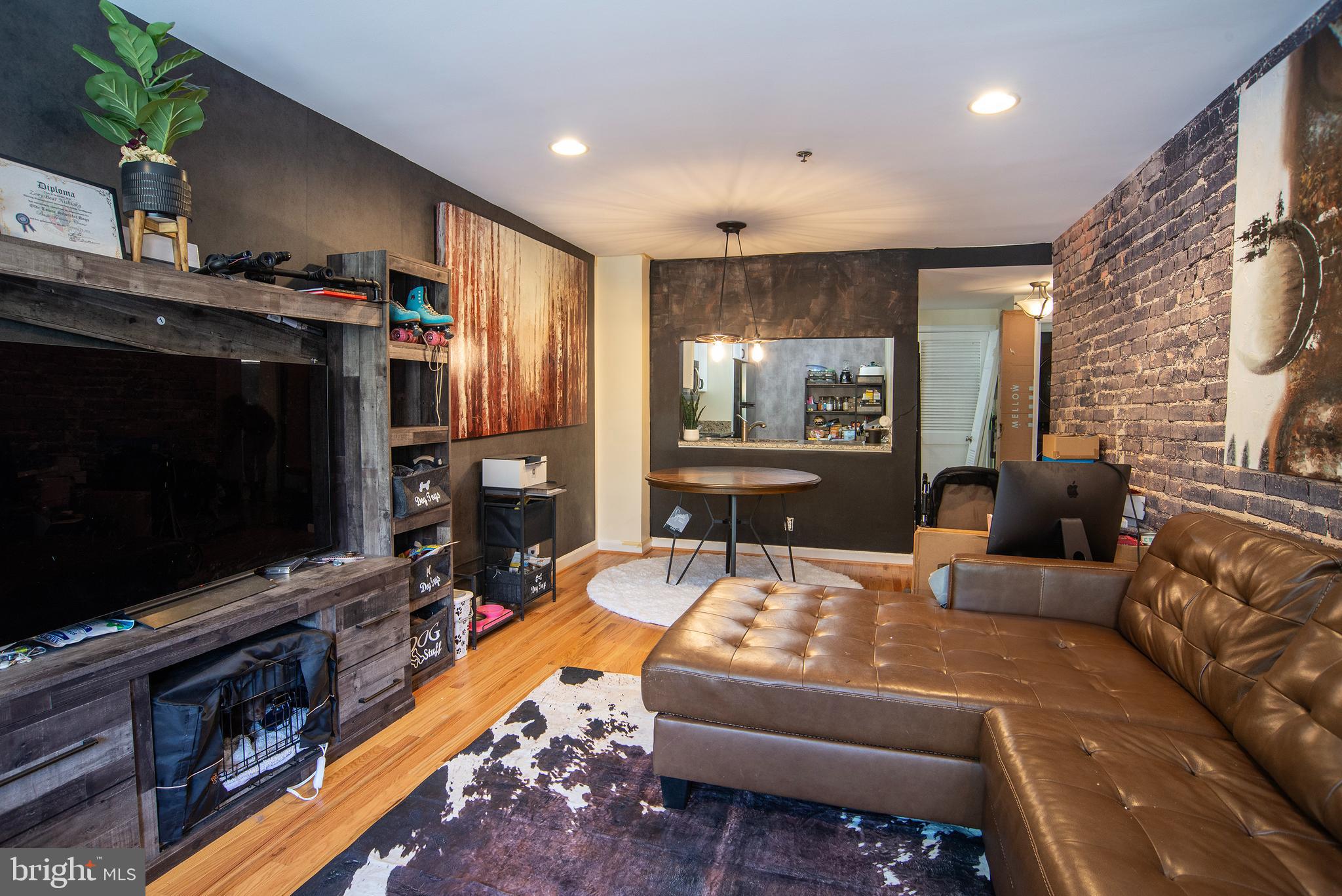 110 CAMERON STREET CS104