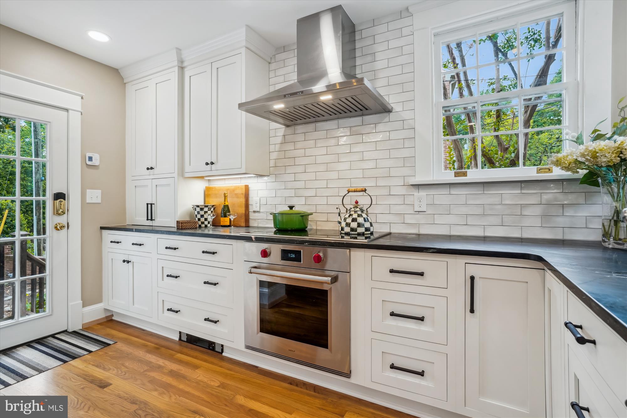 402 W MASONIC VIEW AVENUE