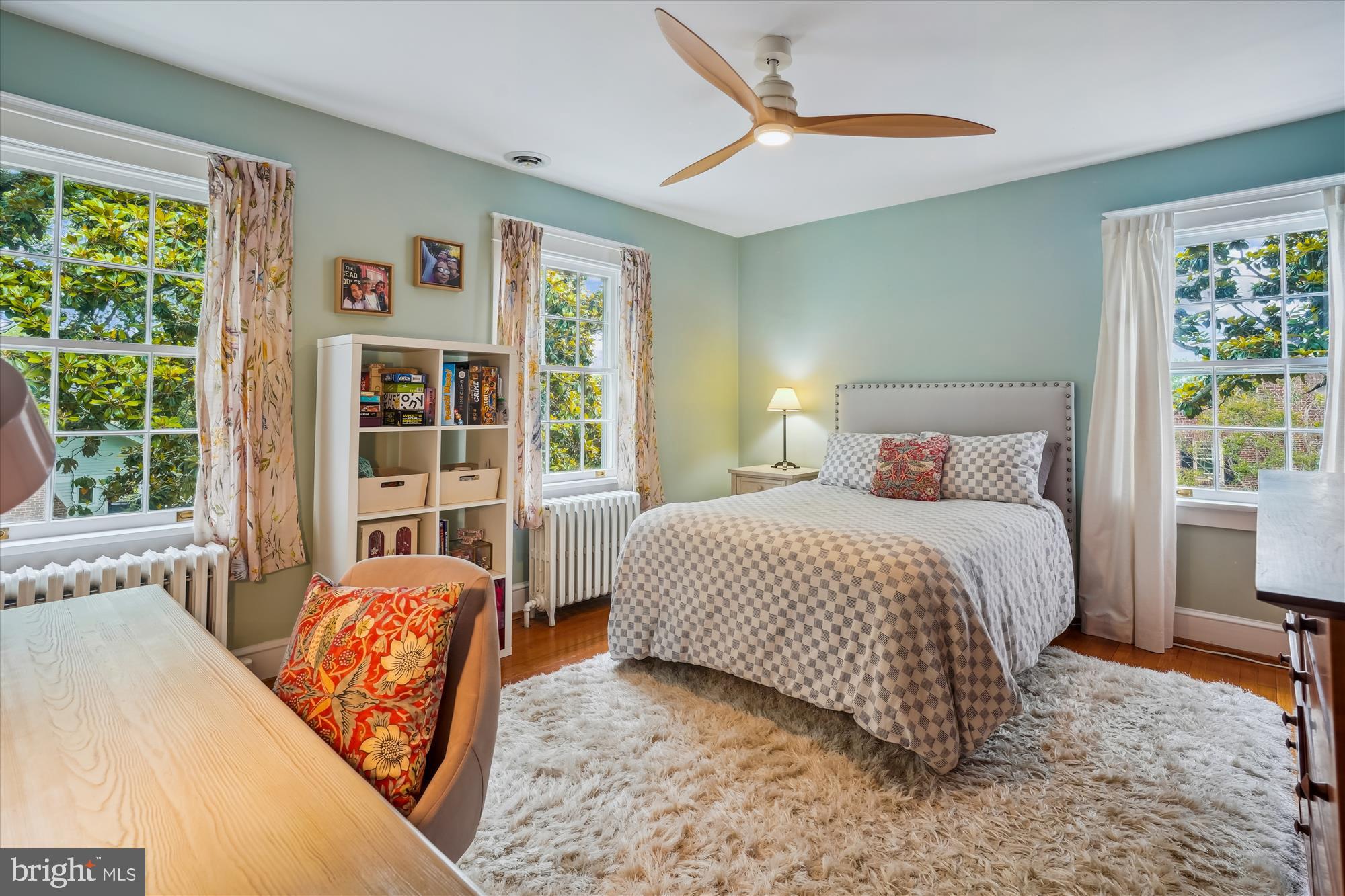 402 W MASONIC VIEW AVENUE