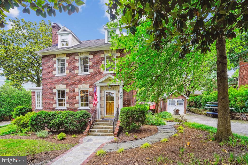 402 W MASONIC VIEW AVENUE