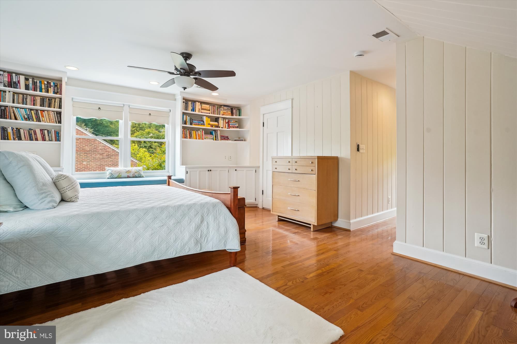 402 W MASONIC VIEW AVENUE