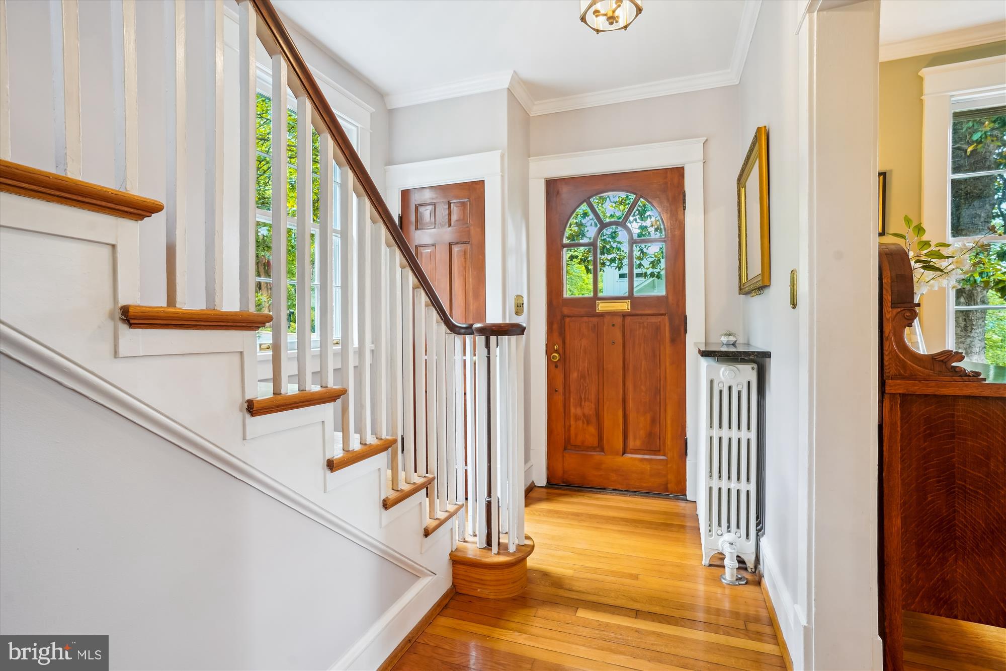 402 W MASONIC VIEW AVENUE