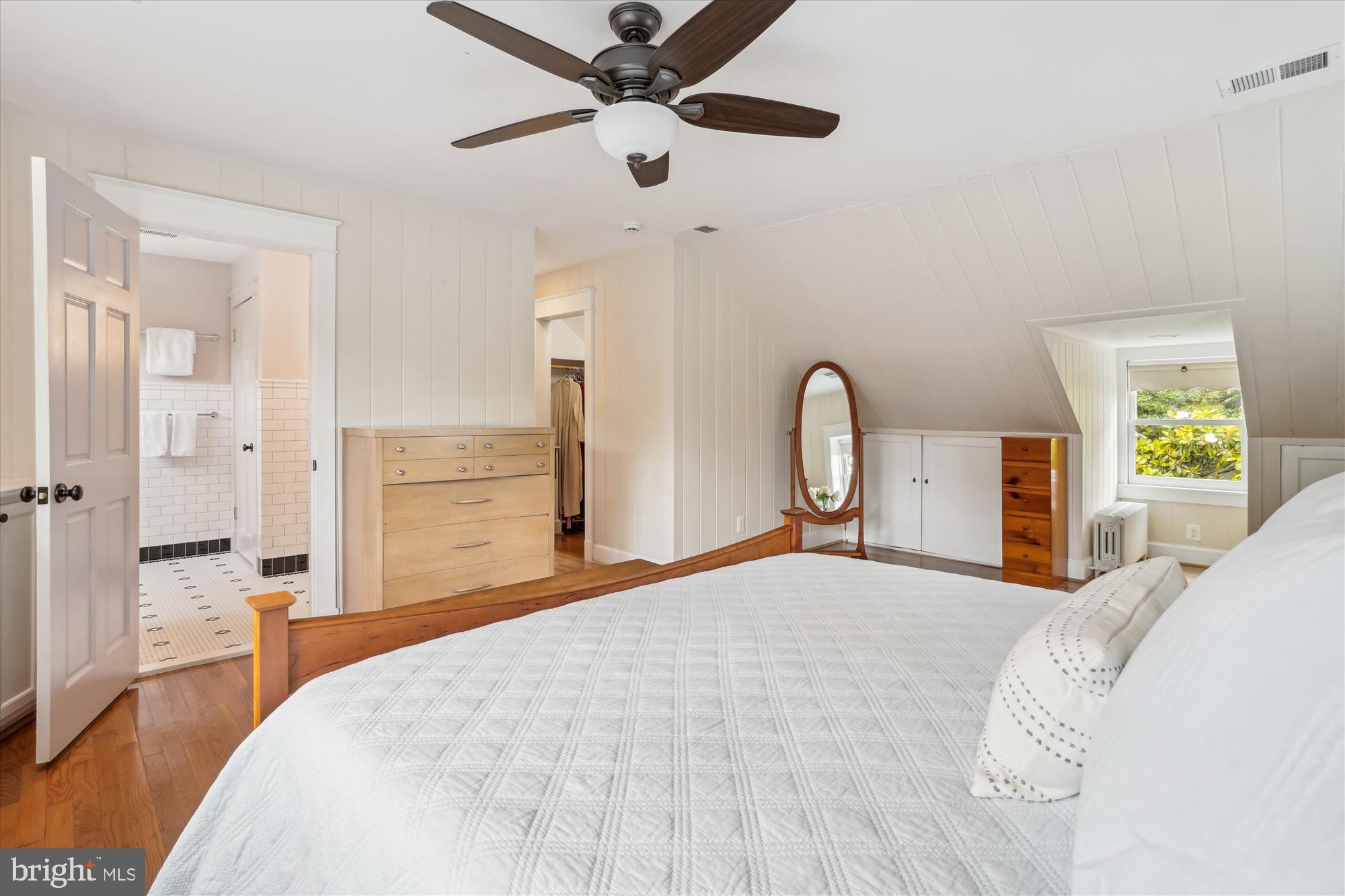 402 W MASONIC VIEW AVENUE