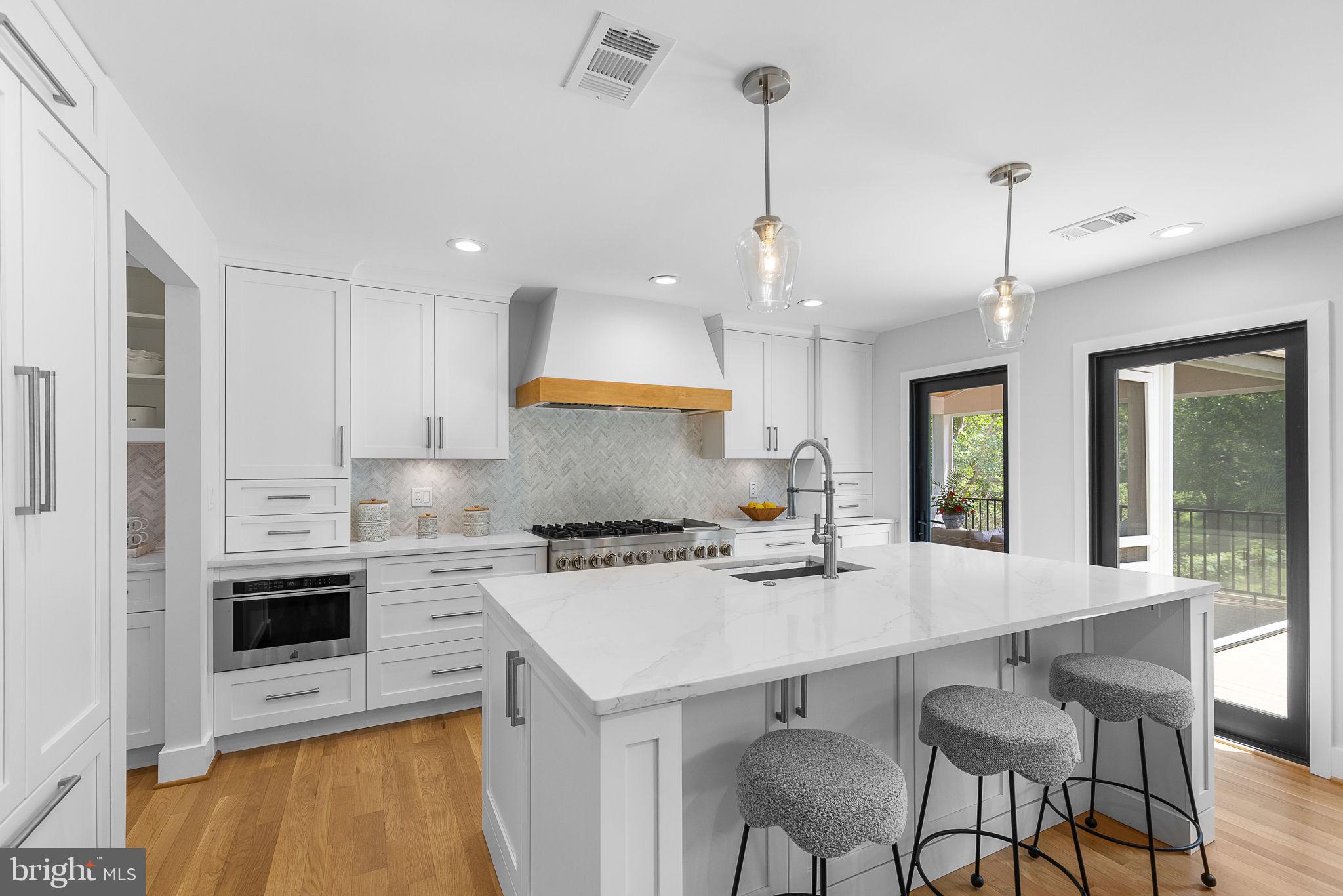 1324 KINGSTON AVENUE