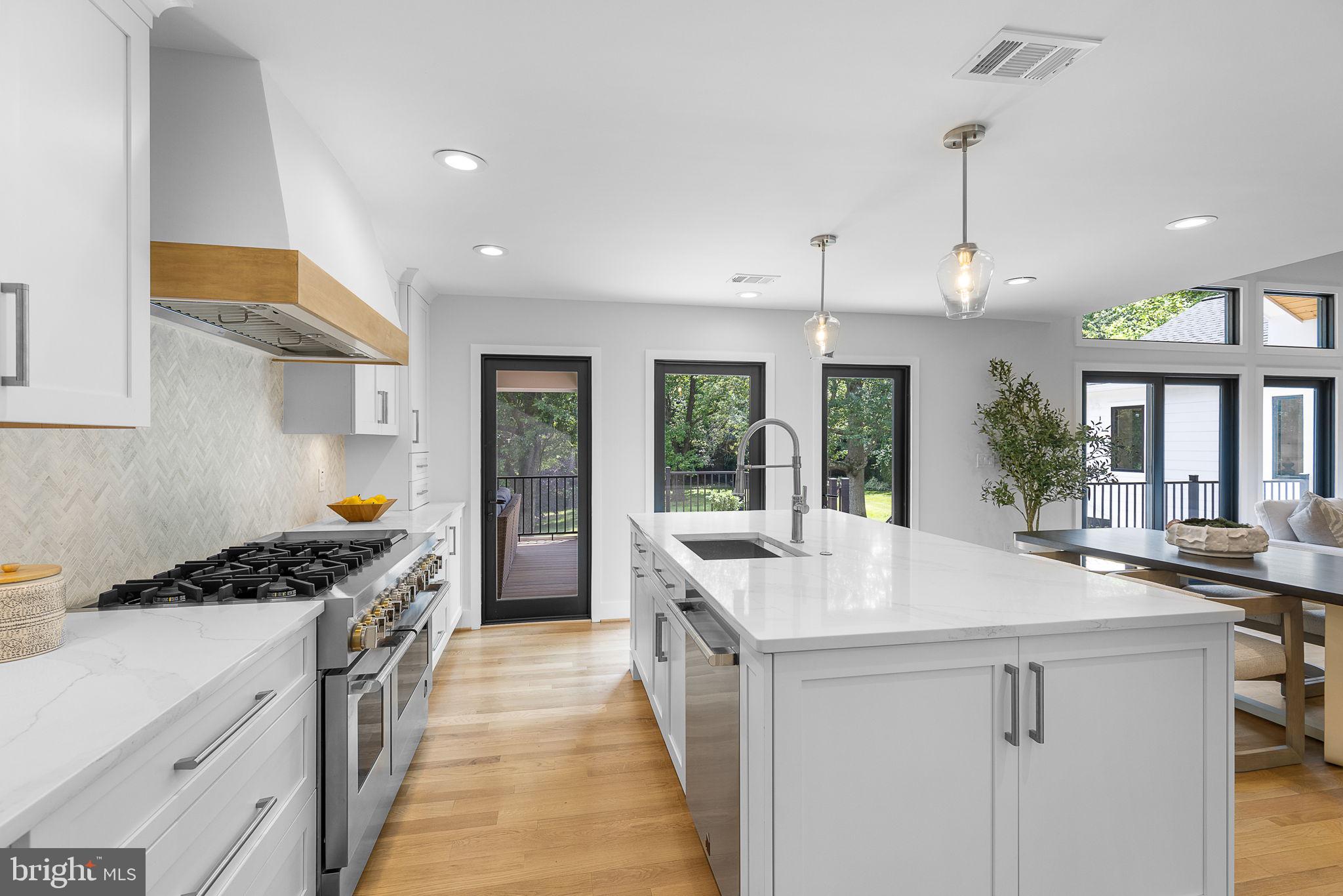 1324 KINGSTON AVENUE