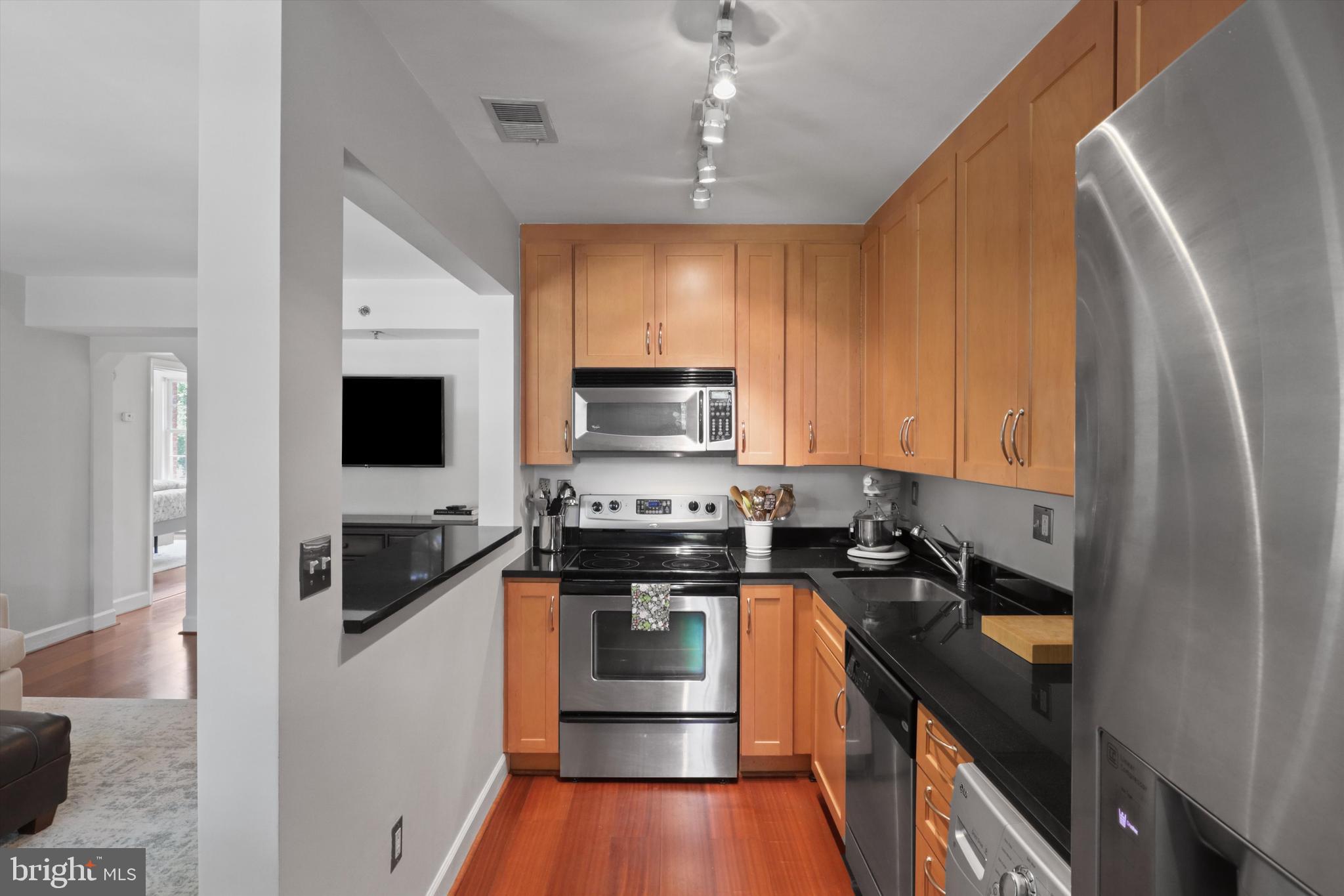 602 BASHFORD LANE 2221