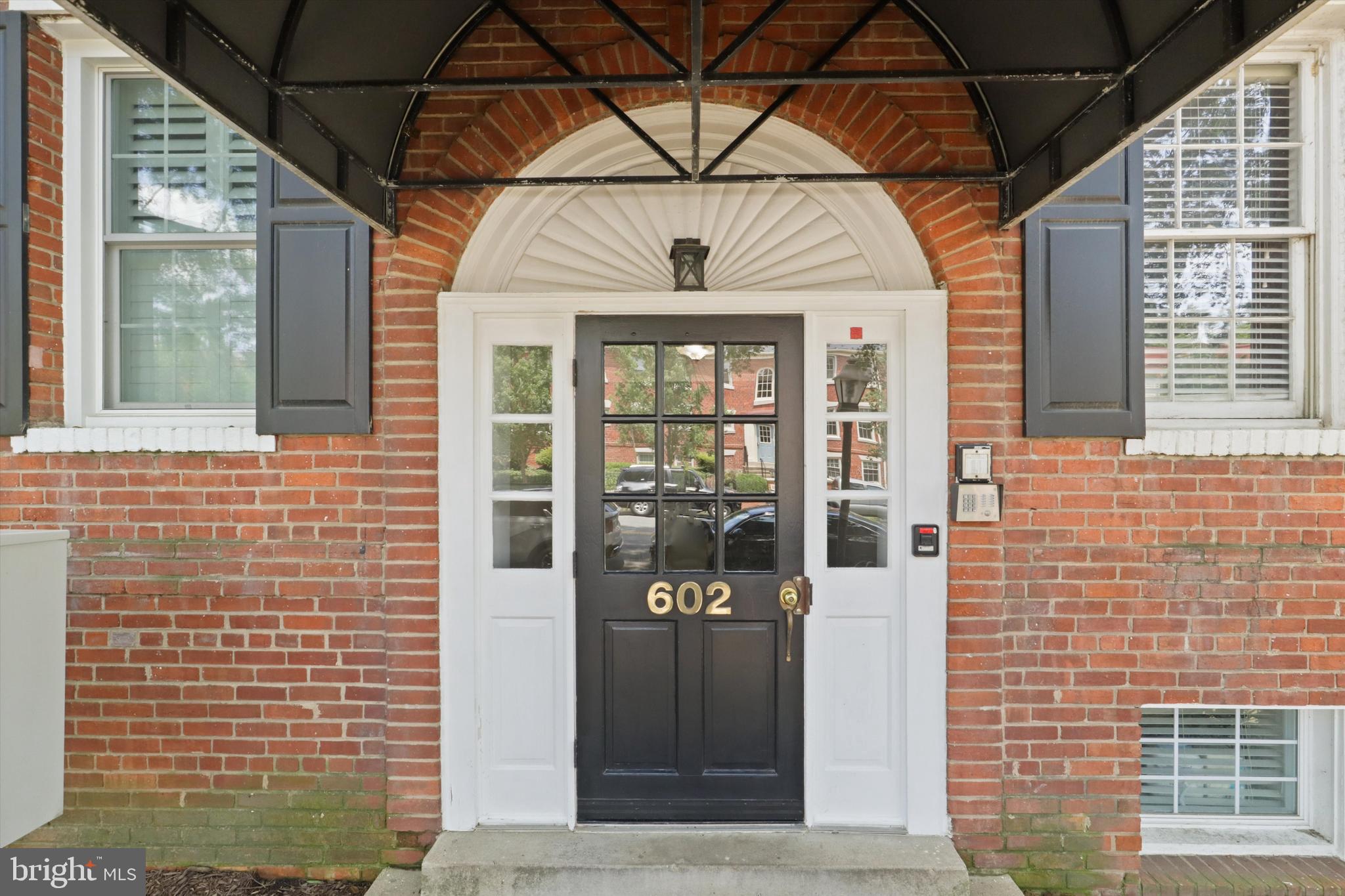 602 BASHFORD LANE 2221