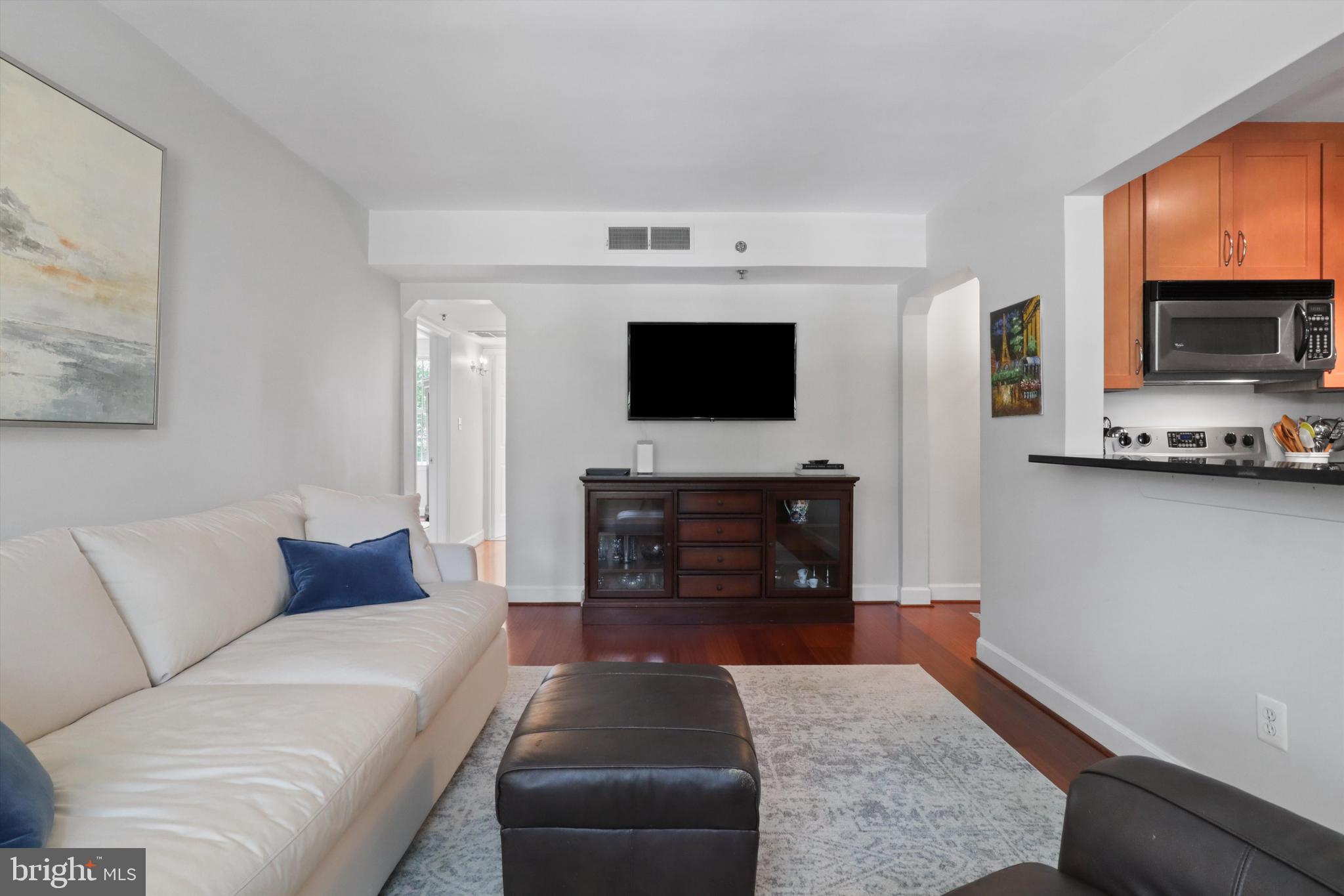 602 BASHFORD LANE 2221