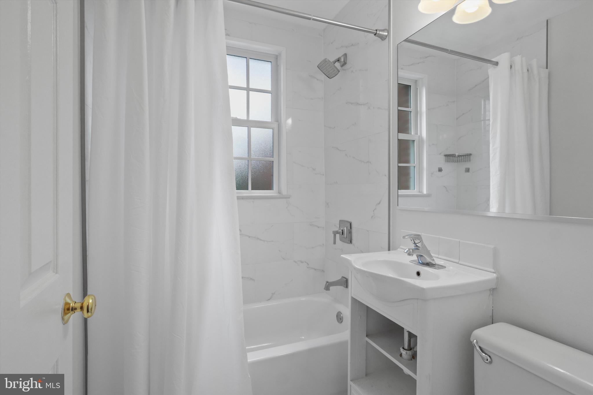 602 BASHFORD LANE 2221