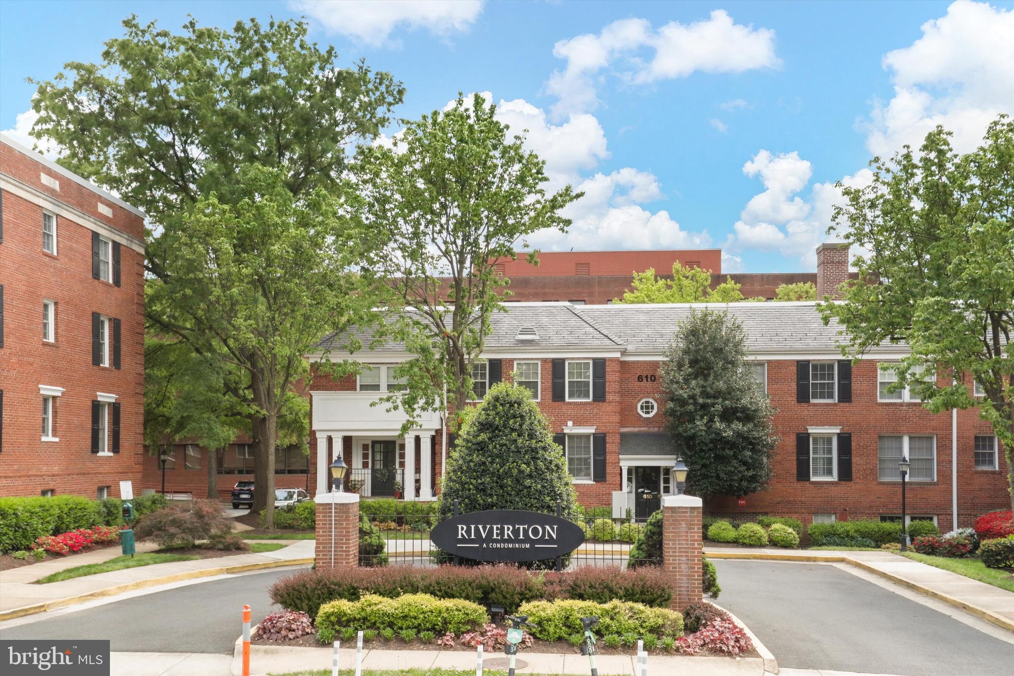 602 BASHFORD LANE 2221