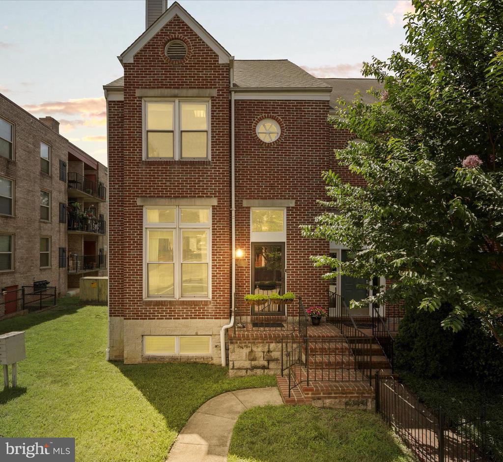 626 N PAYNE STREET