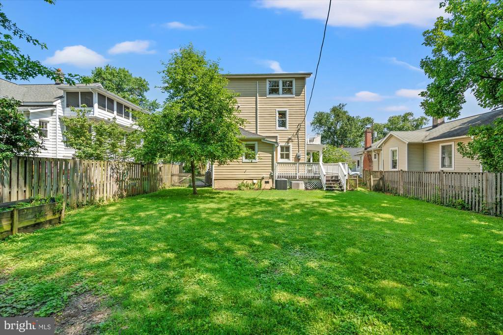 323 CLIFFORD AVENUE