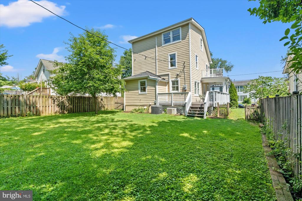 323 CLIFFORD AVENUE