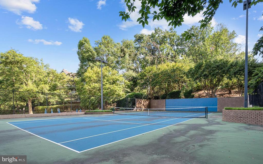 5500 HOLMES RUN PARKWAY 1103