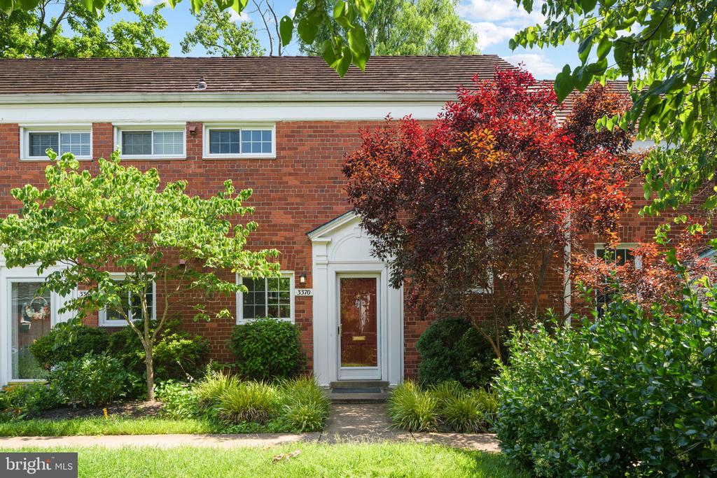 3370 GUNSTON ROAD