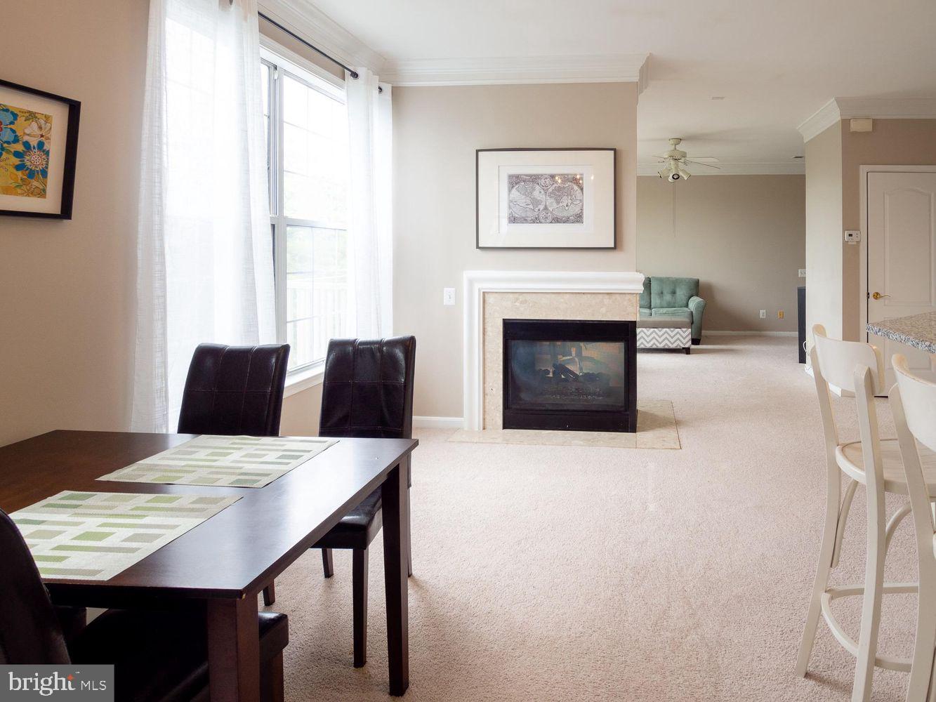 1819 KENWOOD AVENUE 303