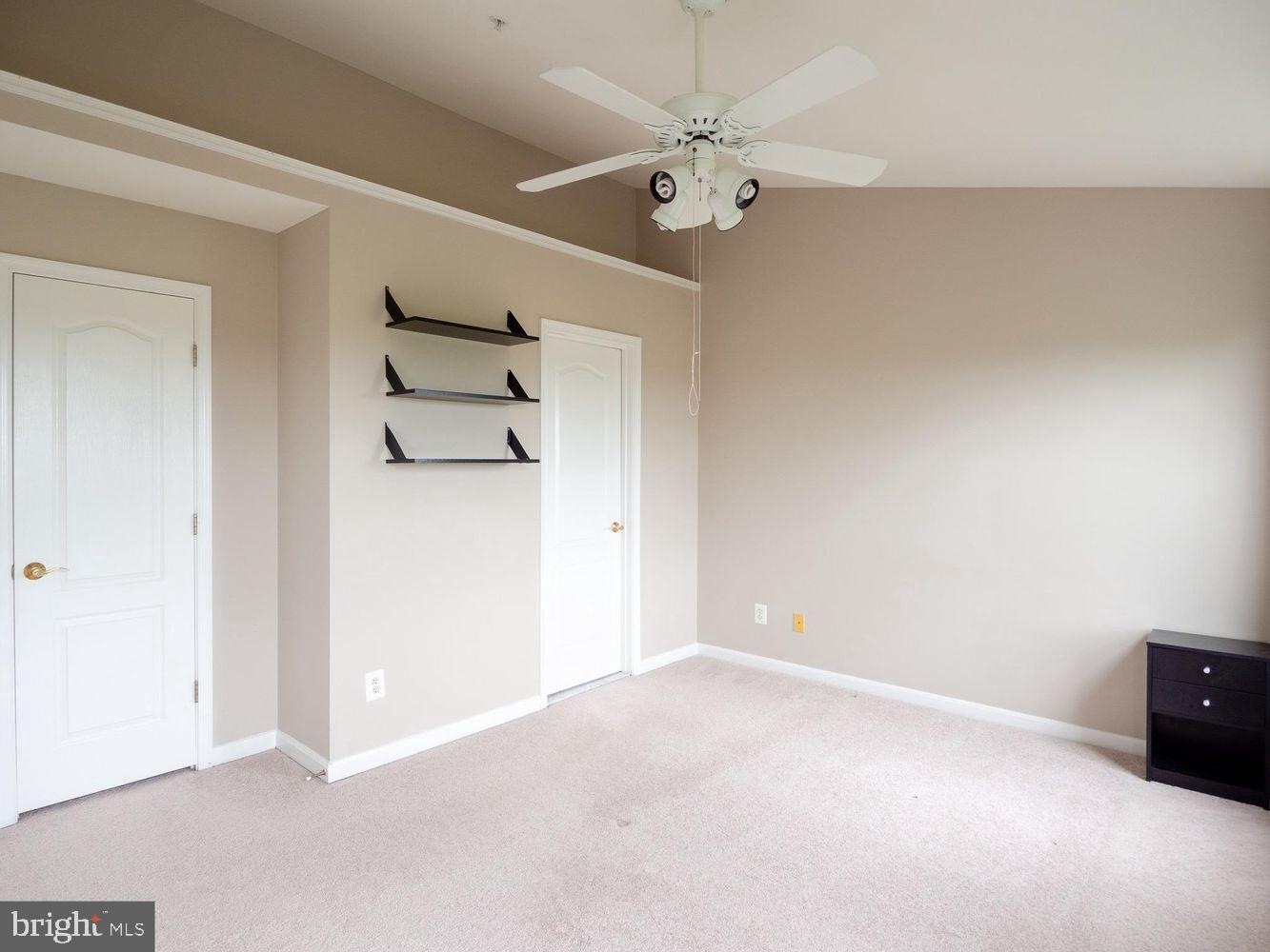 1819 KENWOOD AVENUE 303