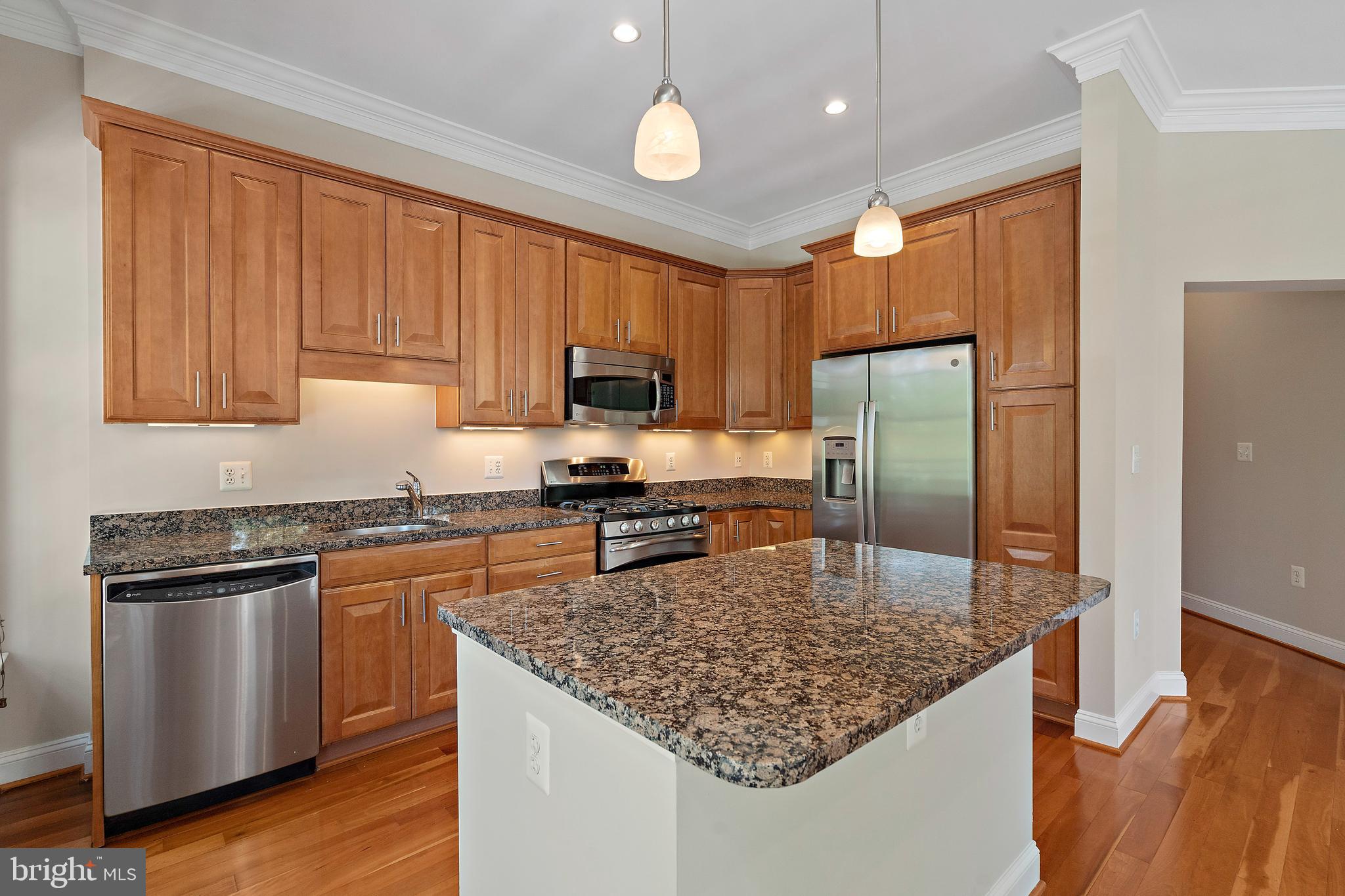 1023 N ROYAL STREET 217