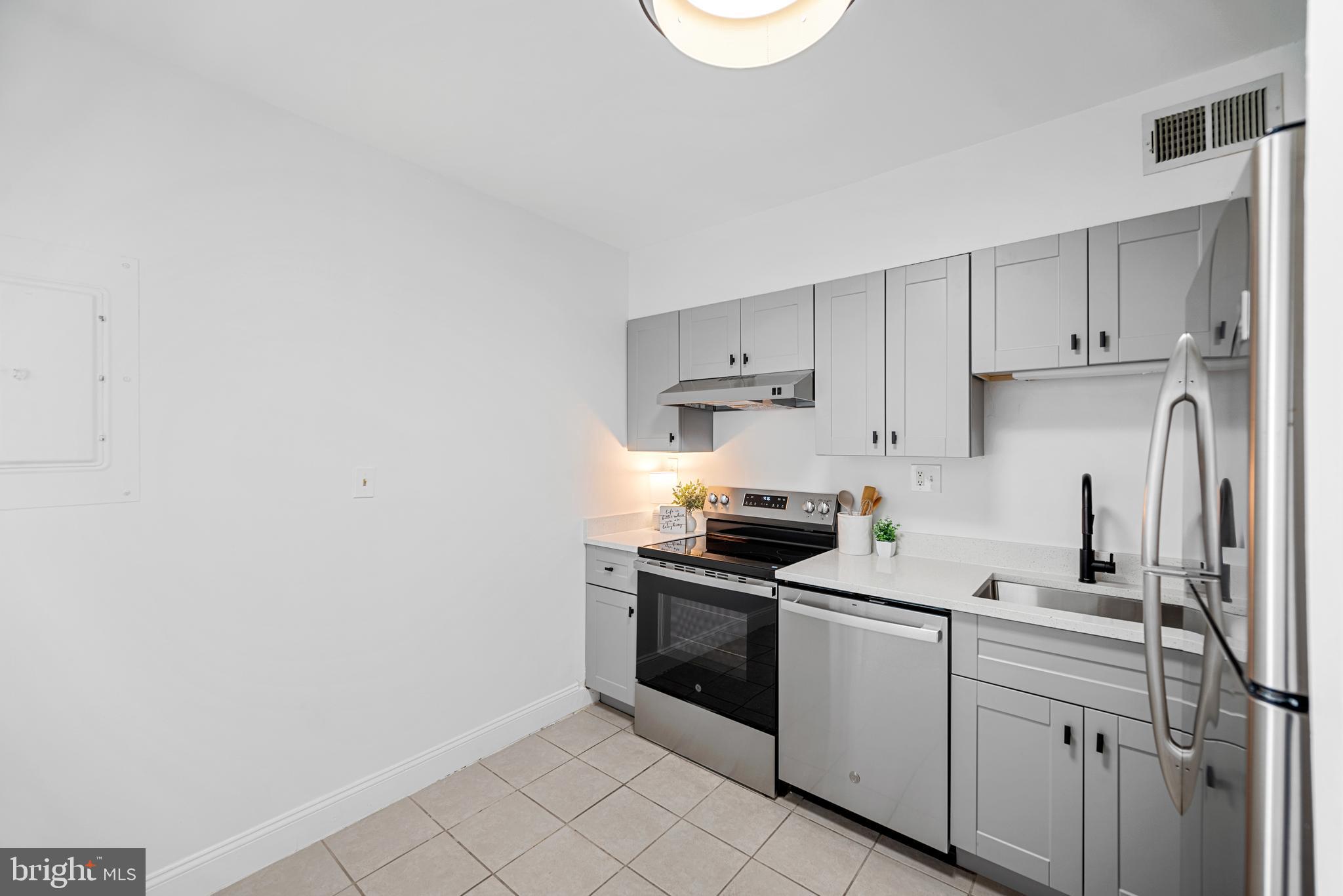 5500 HOLMES RUN PARKWAY 1103