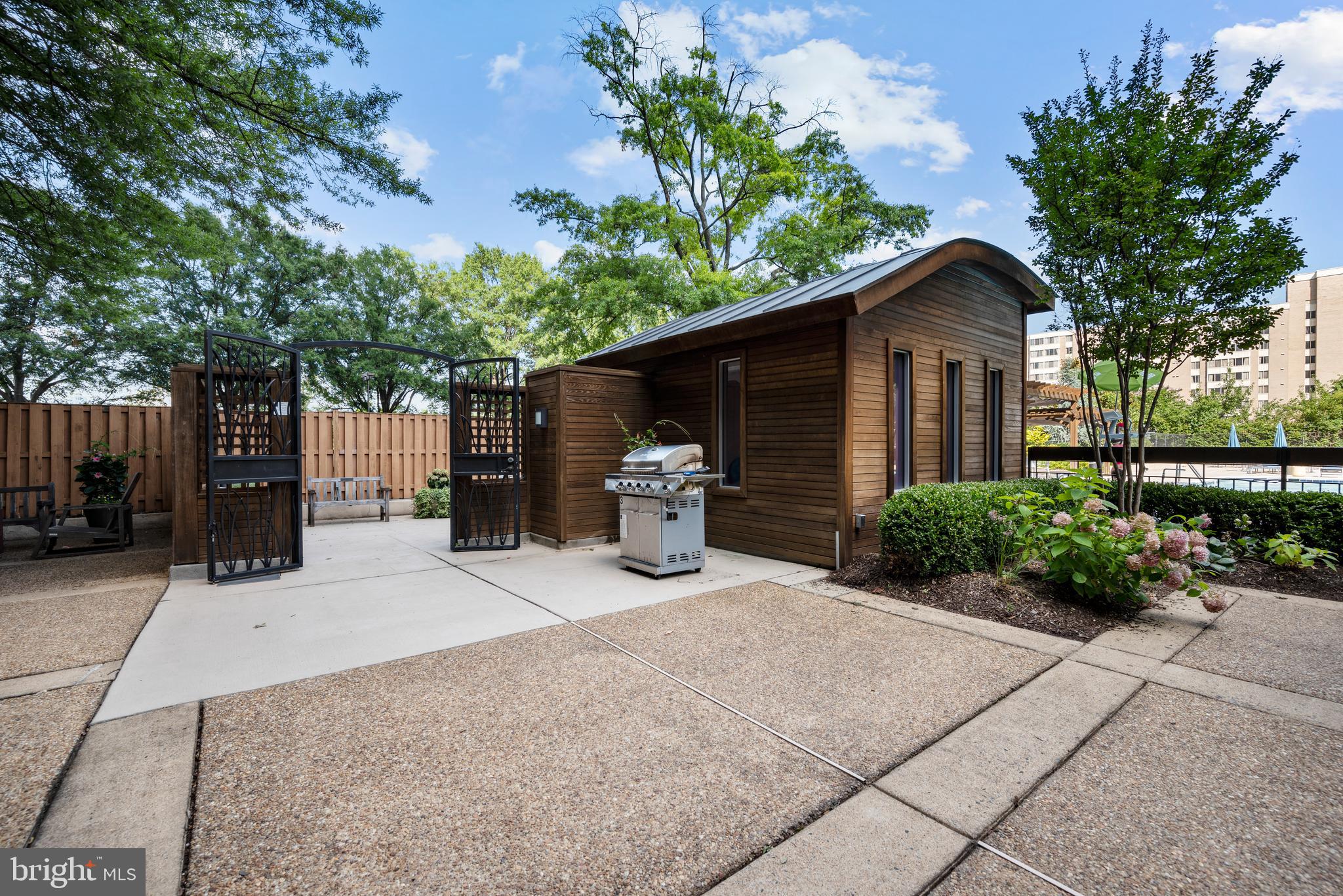 5500 HOLMES RUN PARKWAY 1103