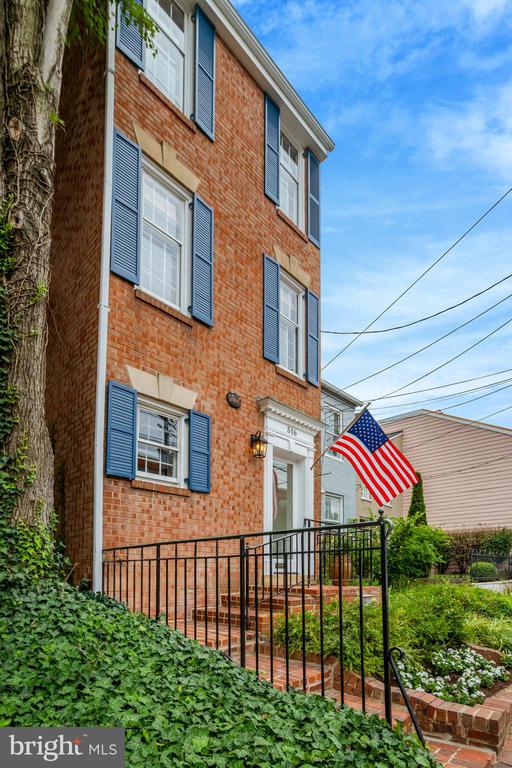 516 GIBBON STREET