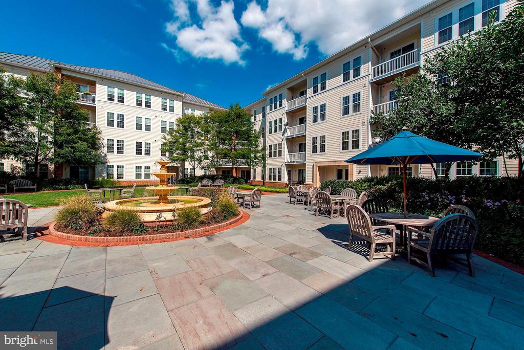 400 CAMERON STATION BOULEVARD 315