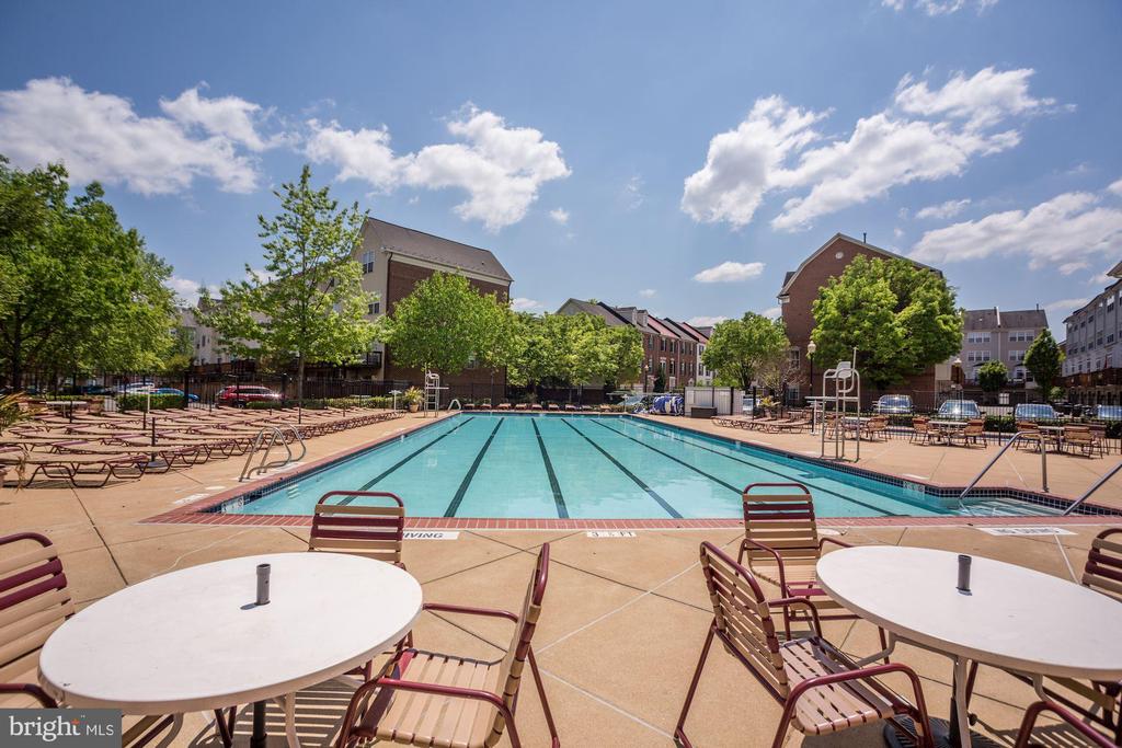 400 CAMERON STATION BOULEVARD 315