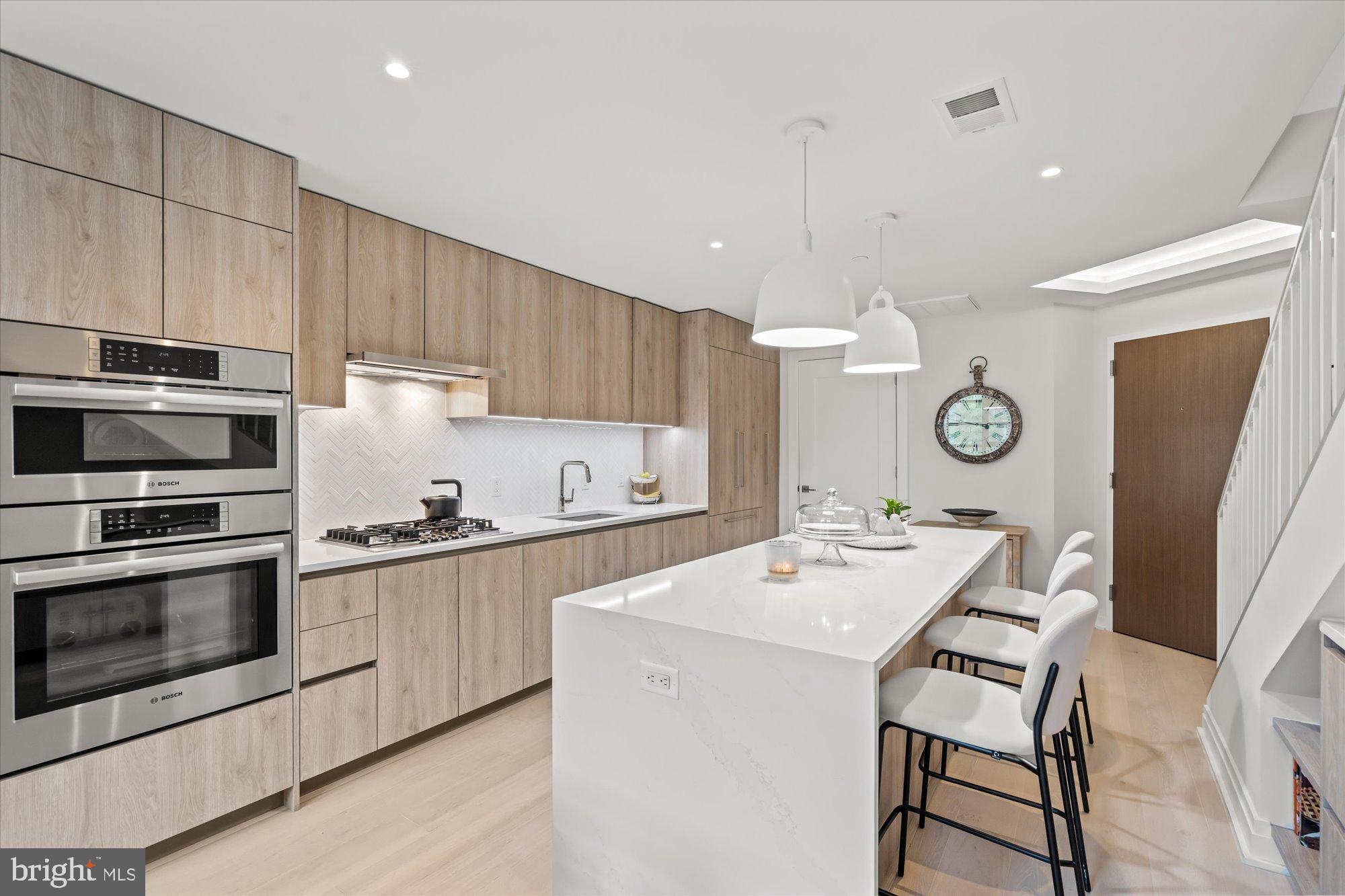 1201 N ROYAL STREET 214