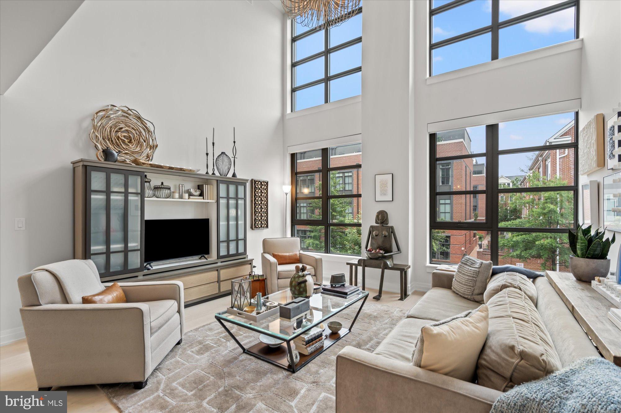 1201 N ROYAL STREET 214