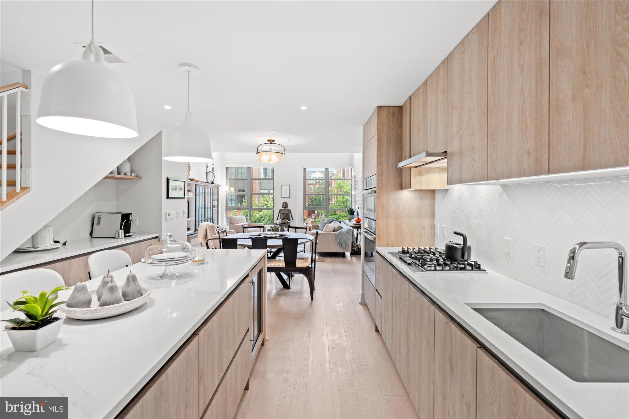 1201 N ROYAL STREET 214