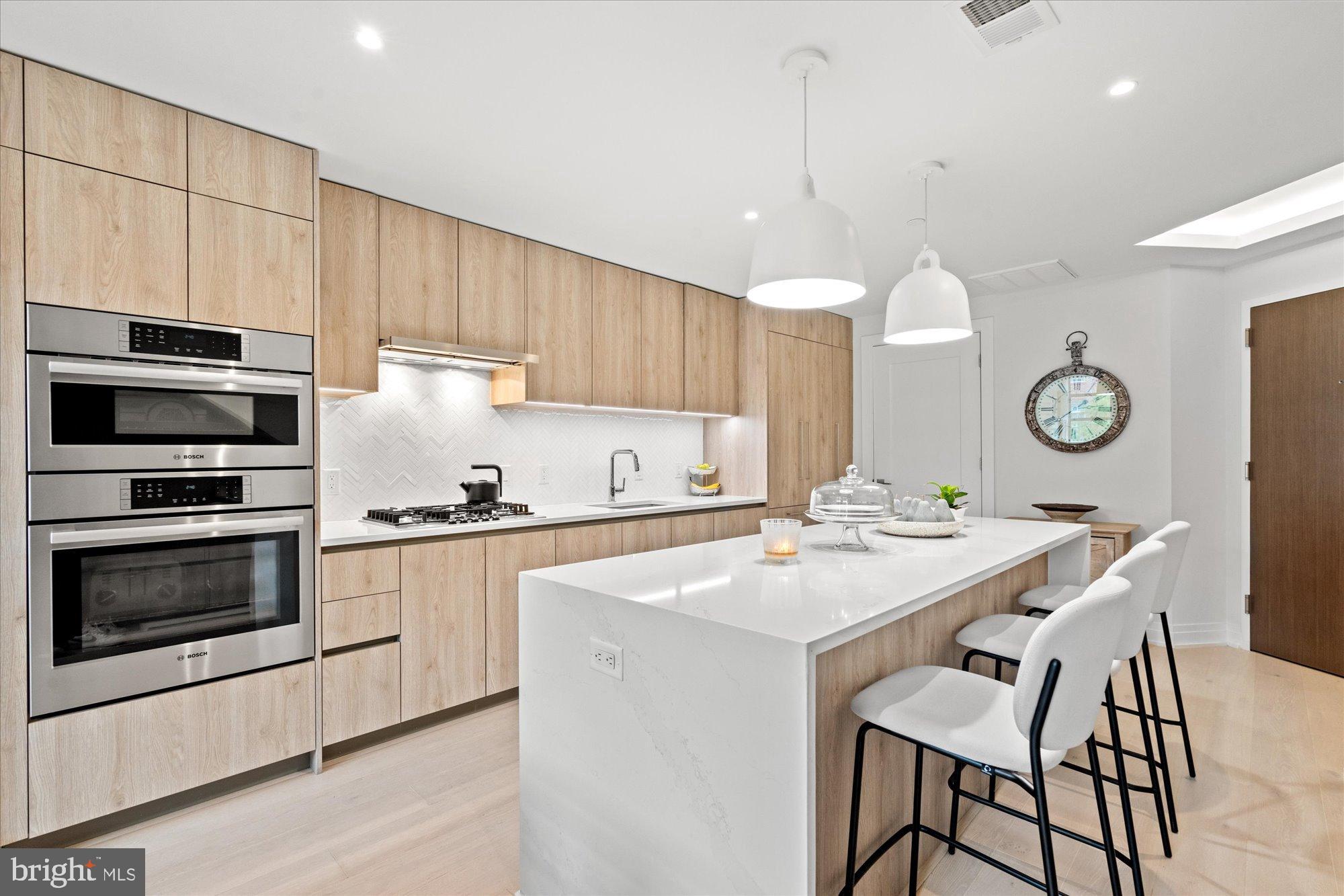 1201 N ROYAL STREET 214